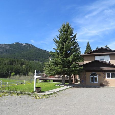 Burmis Bed And Bales Bed & Breakfast Bellevue Exterior photo