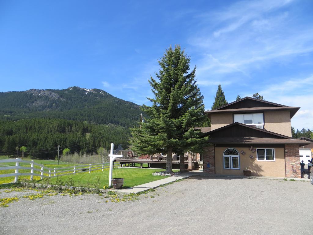 Burmis Bed And Bales Bed & Breakfast Bellevue Exterior photo
