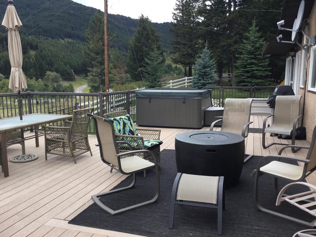 Burmis Bed And Bales Bed & Breakfast Bellevue Exterior photo